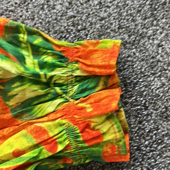 Vacation Crop Top - Picture 6 of 6